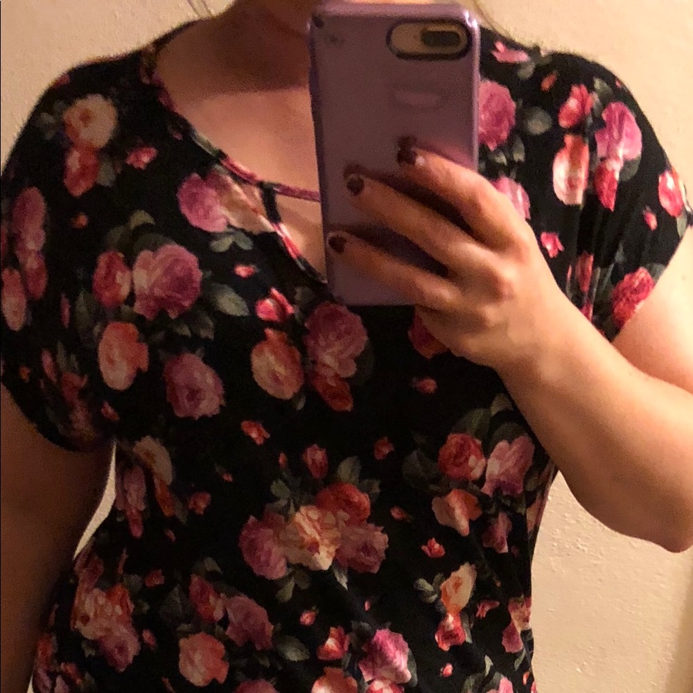 Three Seasons Maternity floral top